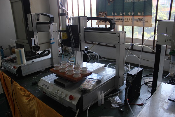 三轴自动点胶机 三轴自动点胶机